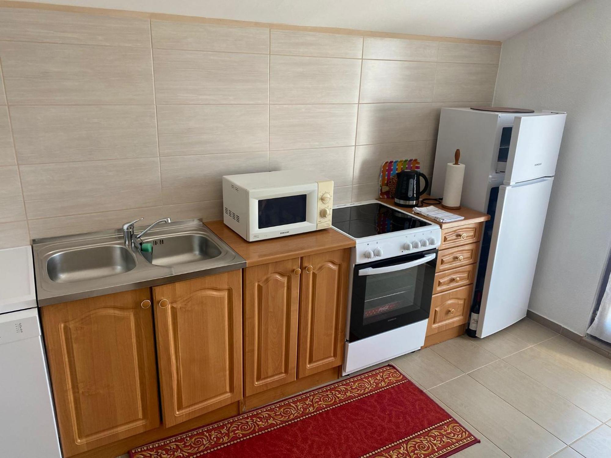 Apartmani Anka Gornji Karin Exterior foto